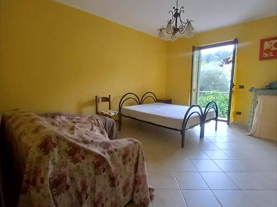 Immagine 12 di Appartamento in vendita  a Cinquefrondi