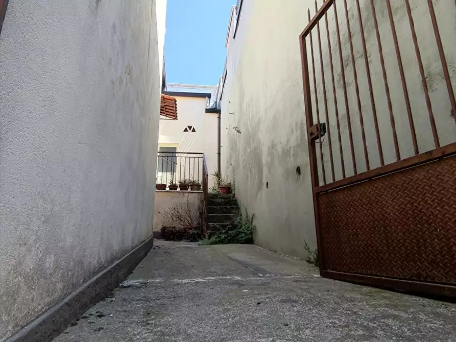 Immagine 10 di Appartamento in vendita  a Taurianova