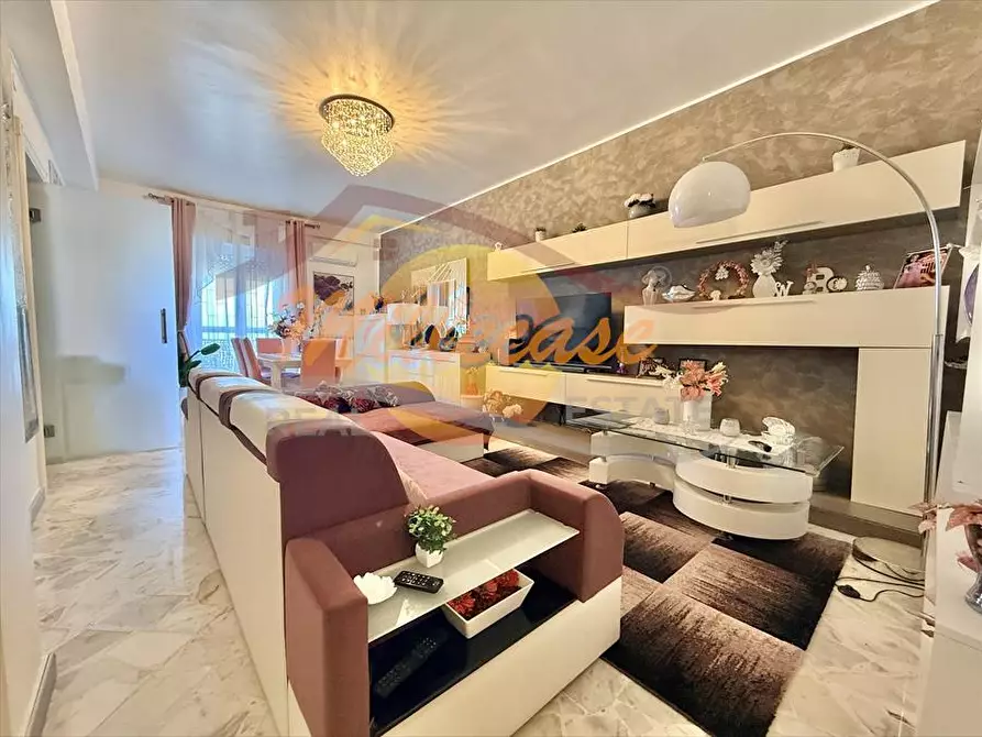 Immagine 1 di Appartamento in vendita  in VIALE DEI DCOMUNI a Siracusa