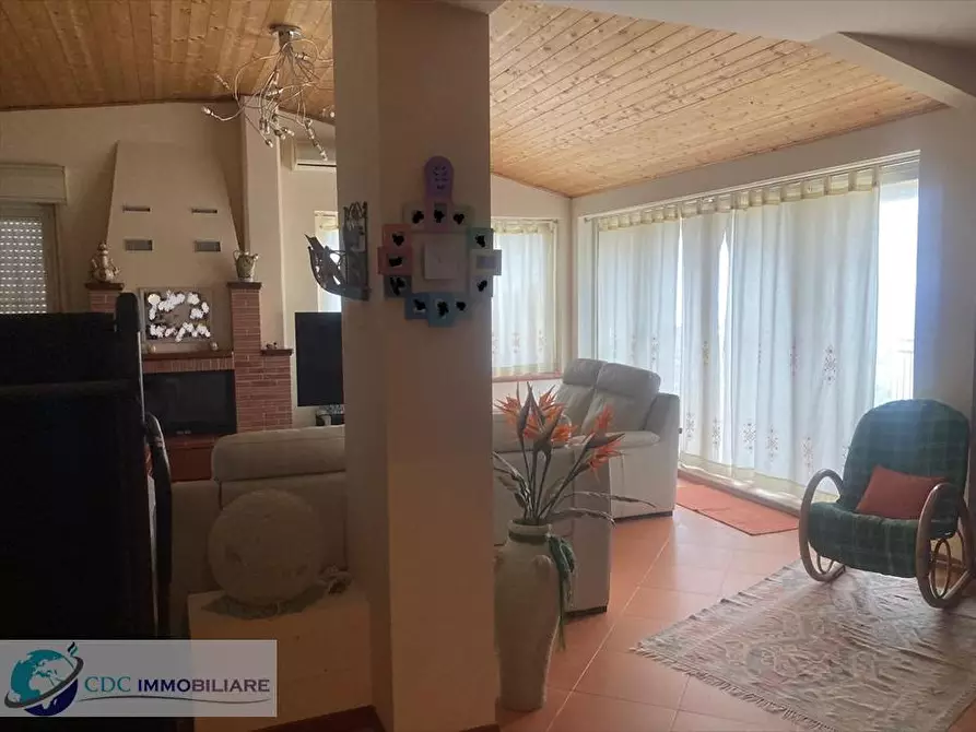 Immagine 15 di Appartamento in vendita  in Via Bari  a Cammarata