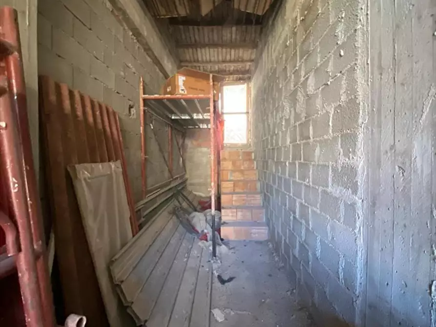 Immagine 4 di Garage in vendita  in Piersanti Mattarella a Lercara Friddi