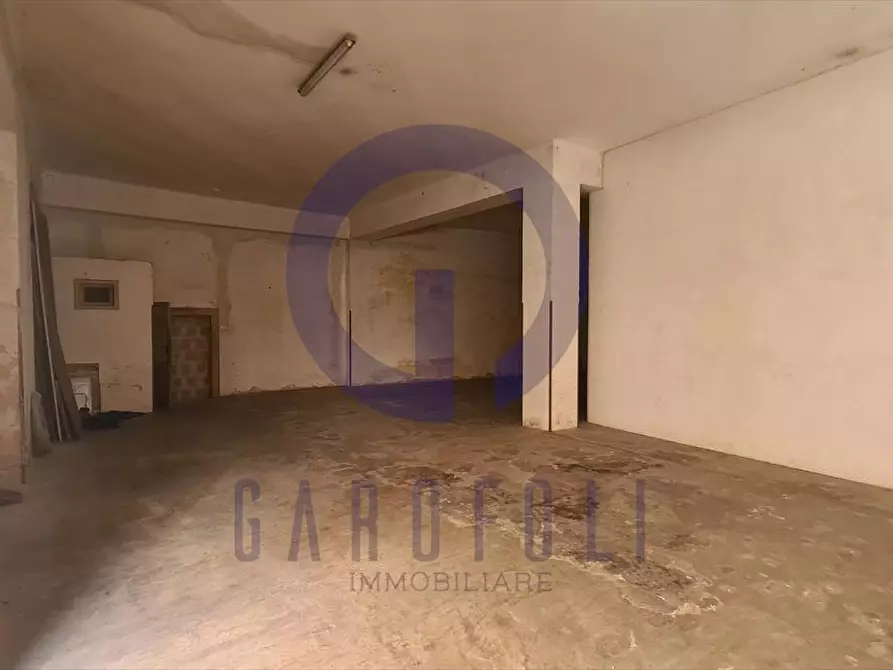 Immagine 3 di Deposito in affitto  in Via Francesco Veneziani, 1 a Bisceglie