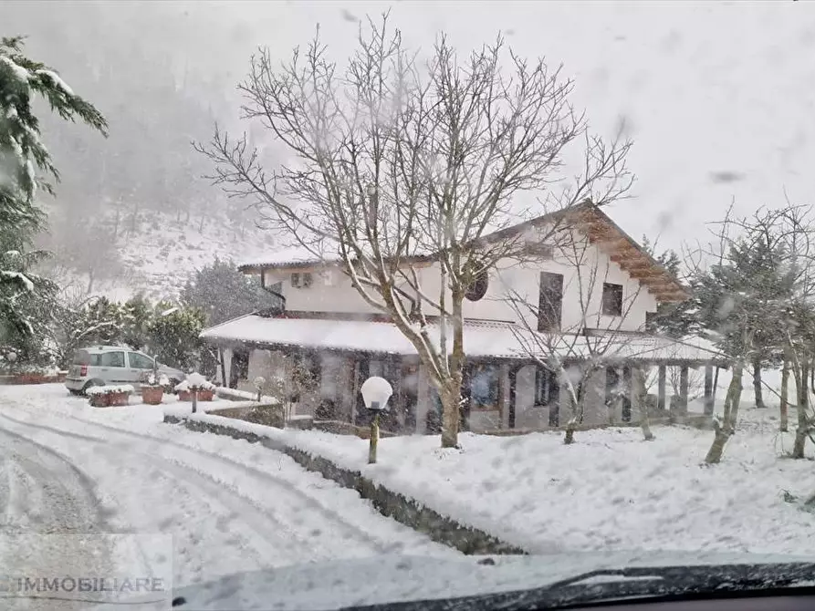 Immagine 5 di Villa in vendita  in contrada Margimuto a Santo Stefano Quisquina