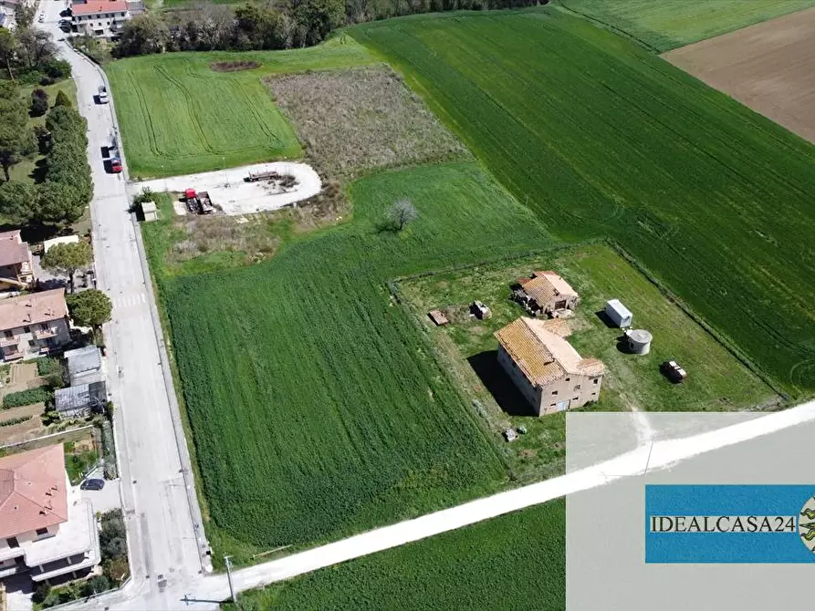 Immagine 6 di Terreno edificabile in vendita  in Tolentino Via Marco Biagi  a Tolentino