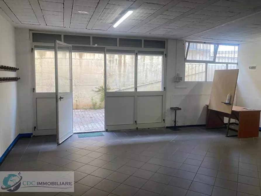 Immagine 3 di Magazzino in affitto  in Via Gioacchino Germanà  a Lercara Friddi
