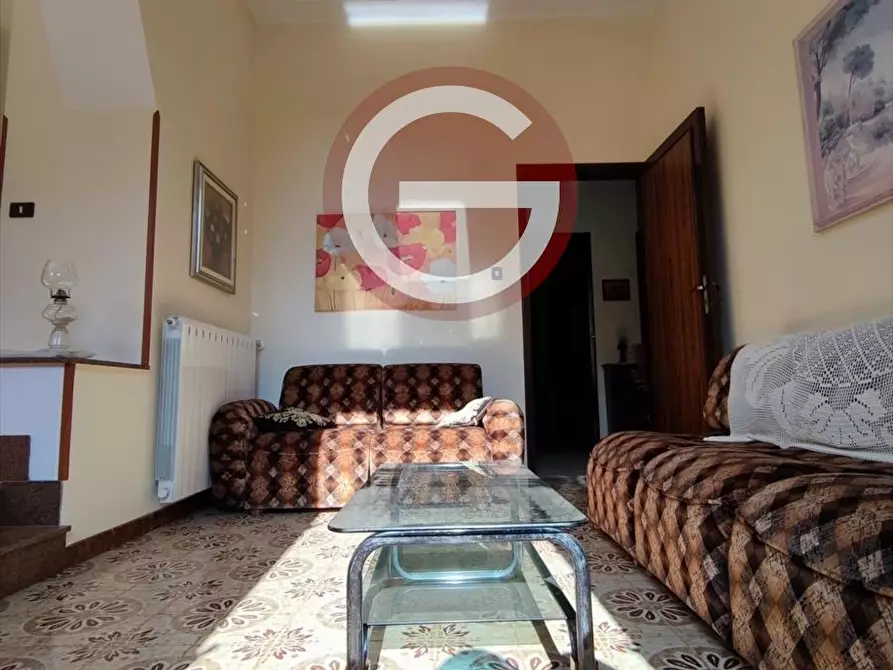 Immagine 16 di Palazzo in vendita  a Taurianova