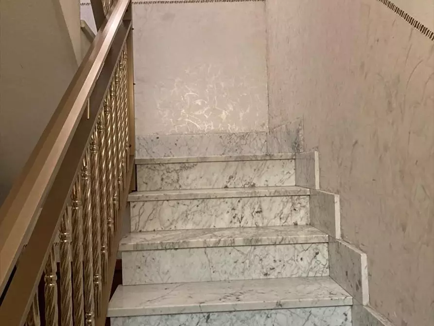 Immagine 4 di Appartamento in vendita  in Via Mercato  Castronovo di Sicilia a Castronovo Di Sicilia