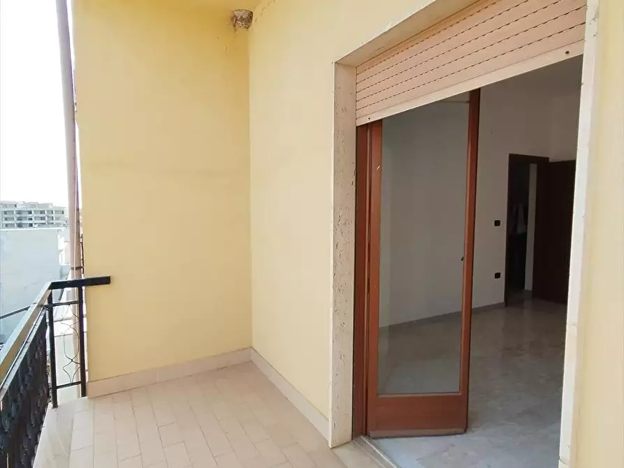 Immagine 8 di Appartamento in vendita  a Gioia Tauro