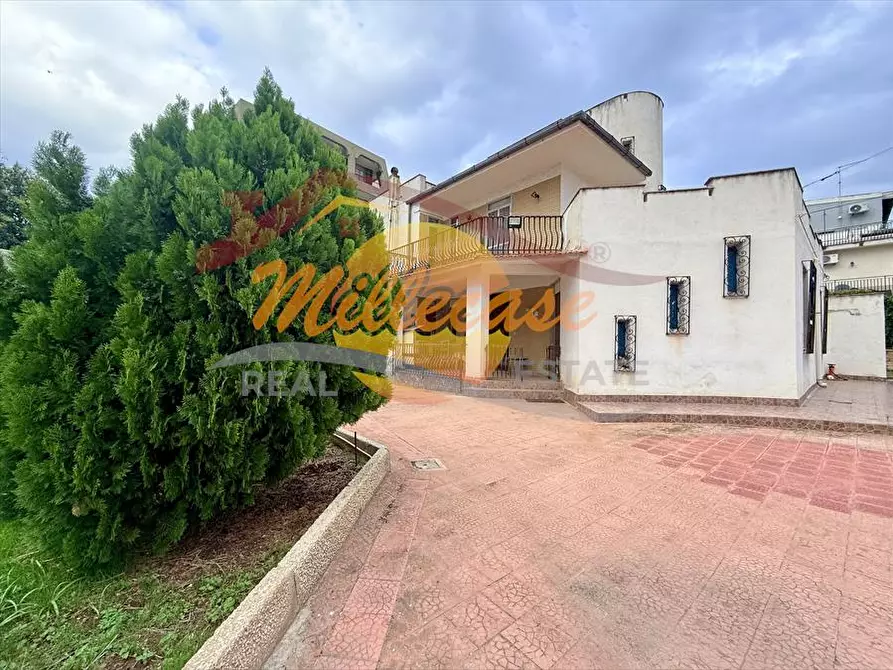 Immagine 1 di Villa in vendita  in via noto a Siracusa