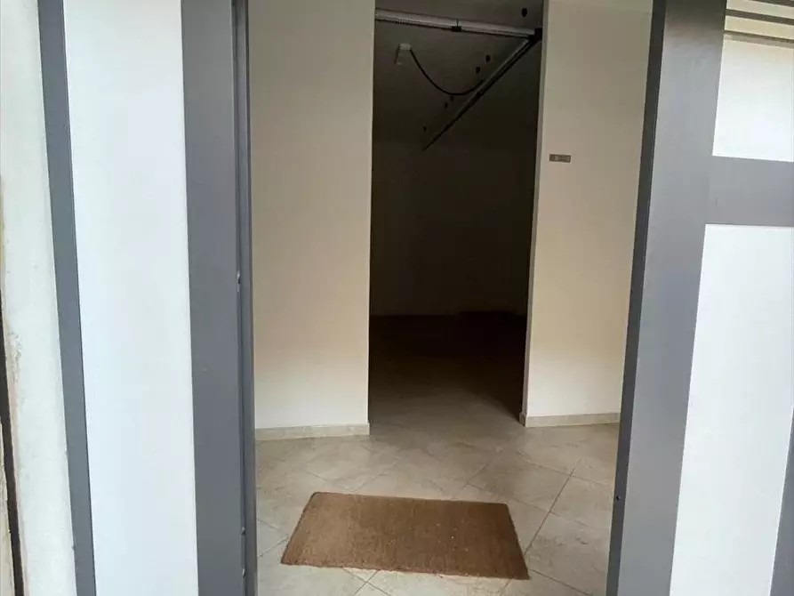 Immagine 10 di Ufficio in affitto  in via cesaro' a Erice