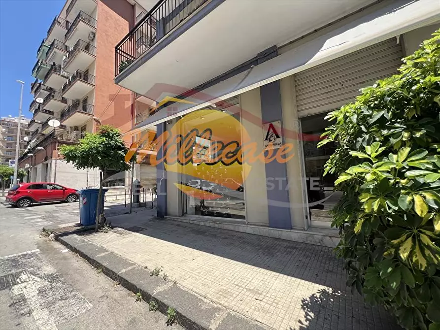 Immagine 17 di Locale commerciale in vendita  in viale tica a Siracusa