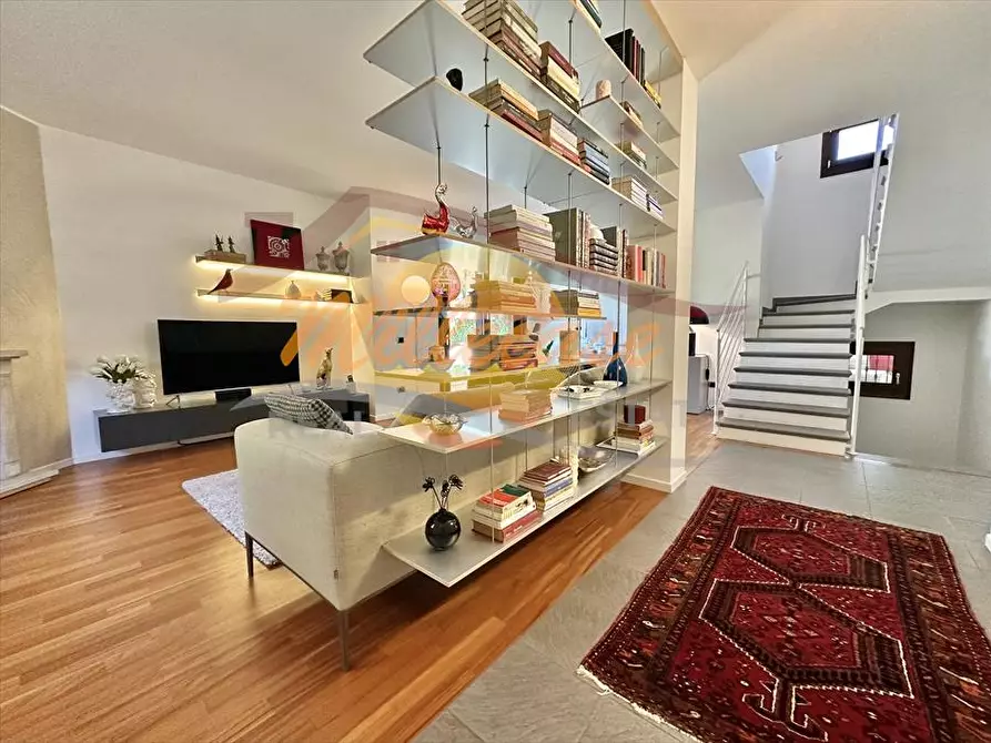 Immagine 16 di Villa in vendita  a Siracusa