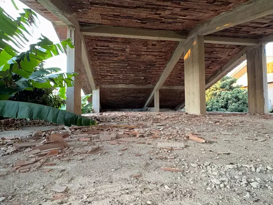 Immagine 14 di Villa in vendita  a Taurianova