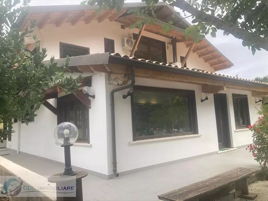 Immagine 3 di Villa in vendita  in contrada Margimuto a Santo Stefano Quisquina