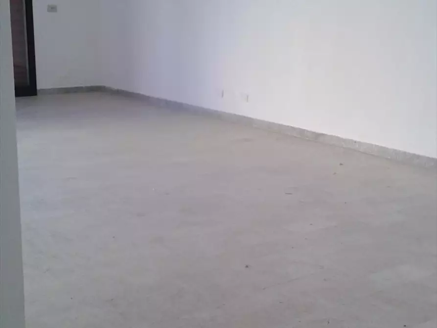 Immagine 4 di Locale commerciale in vendita  in paceco a Paceco