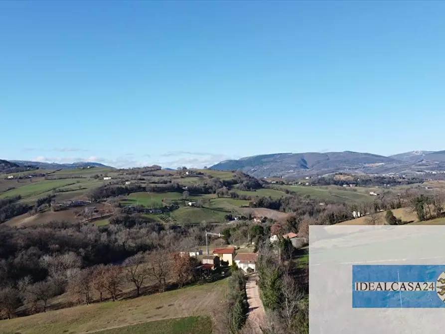 Immagine 8 di Deposito in vendita  in camporotondo di fiastrone c.da colvenale n. 7  a Camporotondo Di Fiastrone