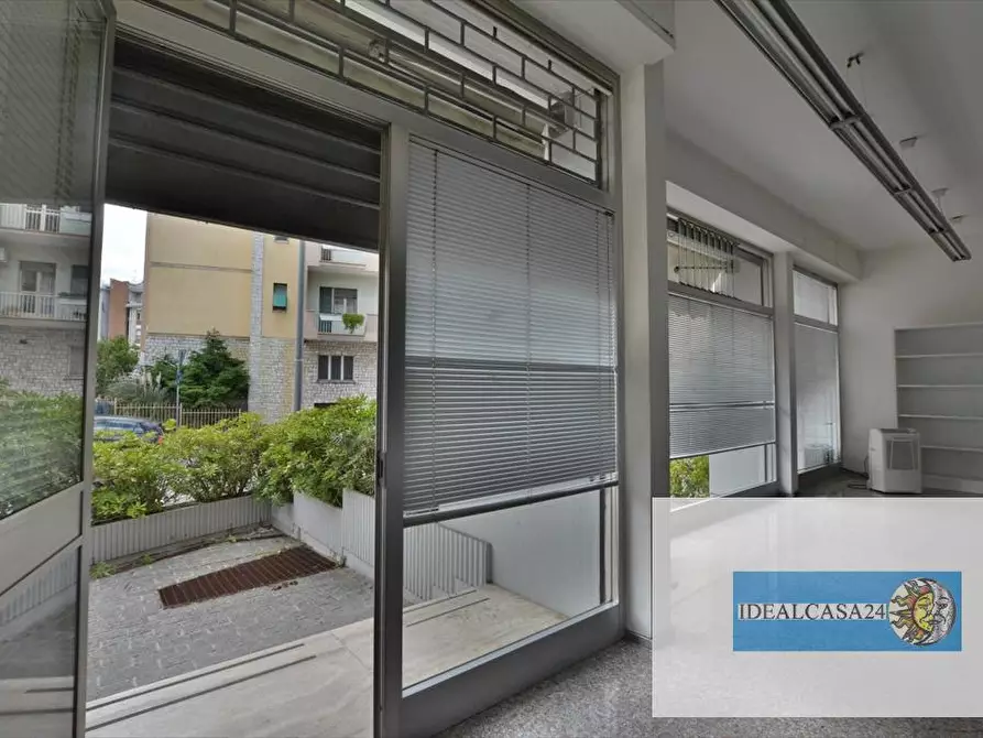 Immagine 18 di Locale residenziale in vendita  in macerata via Goffredo mameli 39 a Macerata