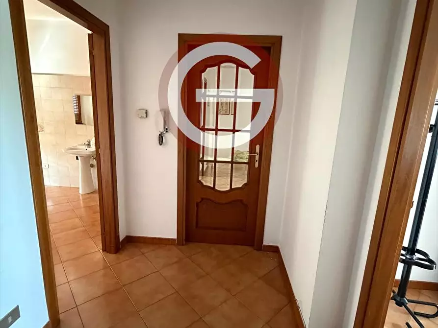 Immagine 4 di Locale commerciale in affitto  a Taurianova