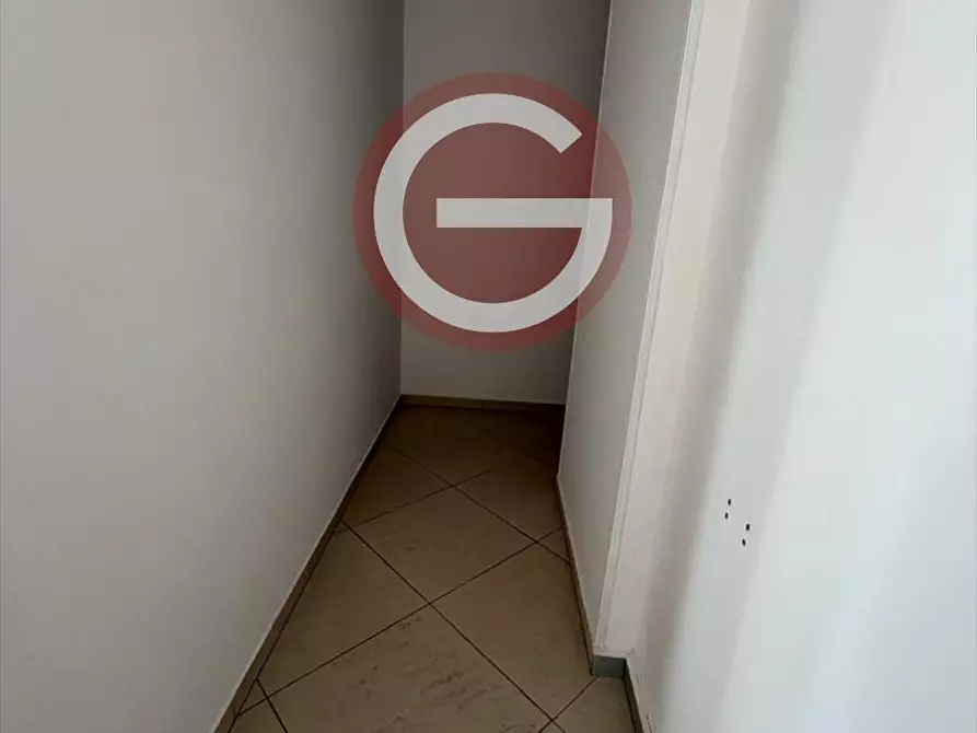 Immagine 5 di Locale commerciale in affitto  a Taurianova