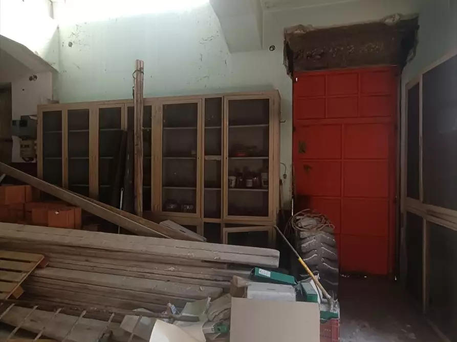 Immagine 6 di Deposito in vendita  a Taurianova