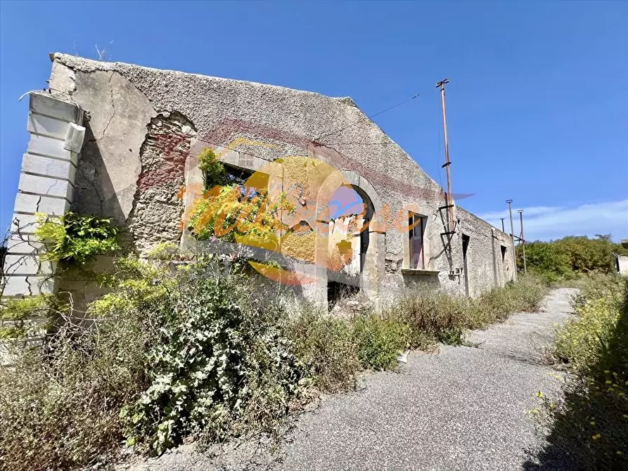 Immagine 3 di Rustico / casale in vendita  a Siracusa