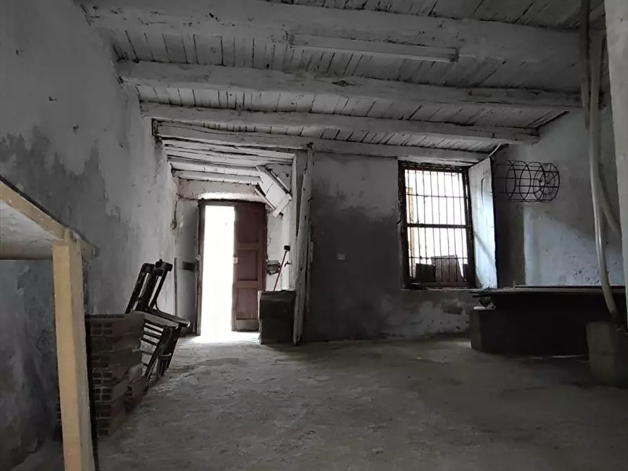 Immagine 3 di Deposito in vendita  a Cittanova