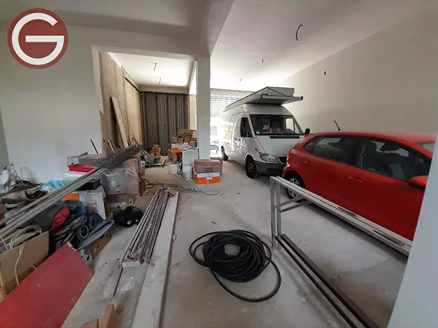 Immagine 4 di Magazzino in affitto  a Cinquefrondi