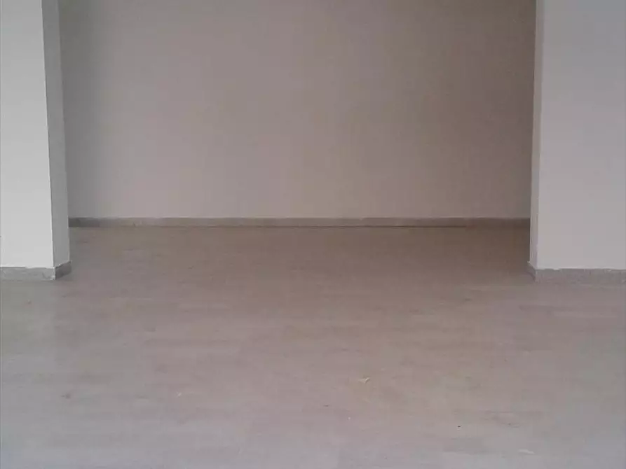 Immagine 7 di Locale commerciale in vendita  in paceco a Paceco