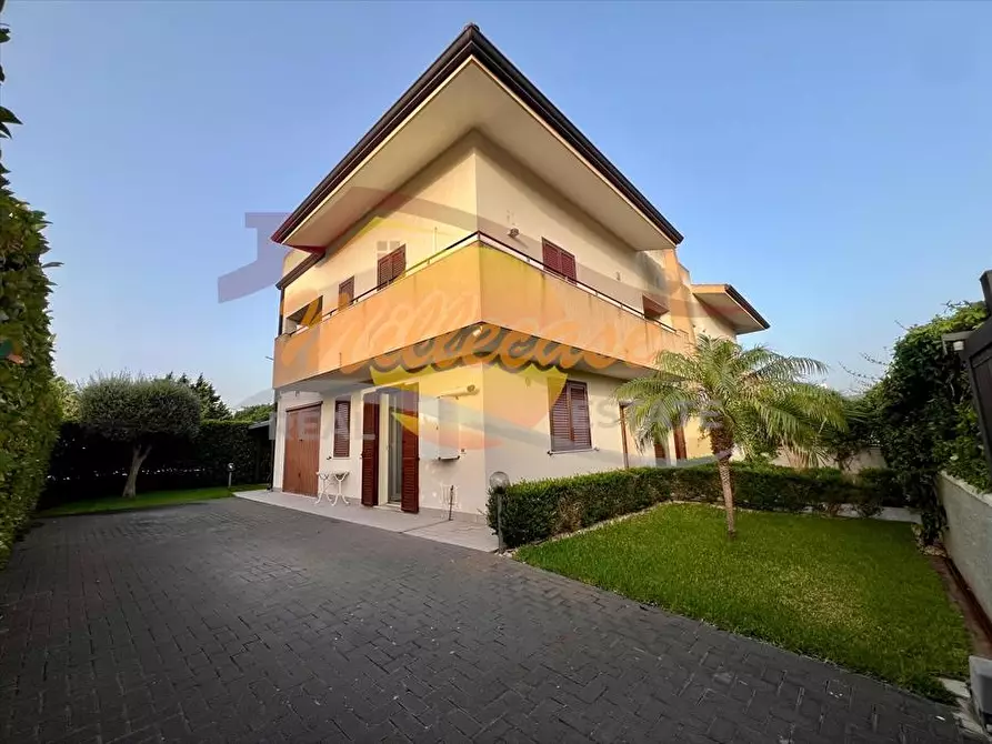 Immagine 20 di Villa in vendita  in VIA LUIGI MONTI a Siracusa