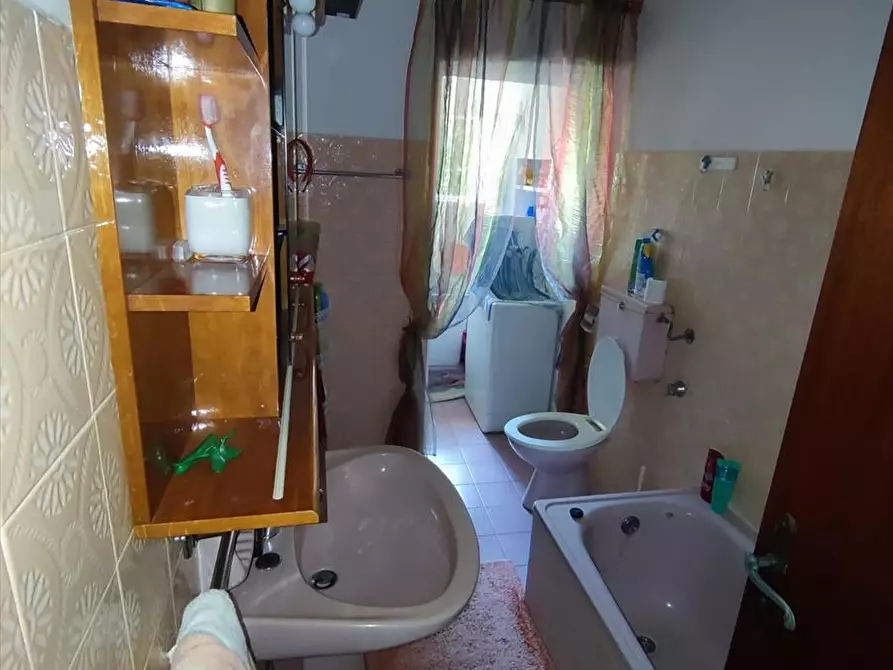 Immagine 10 di Appartamento in vendita  a Cinquefrondi