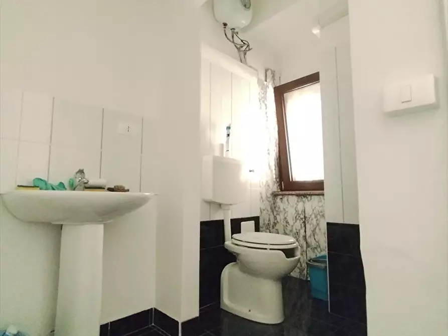 Immagine 4 di Ufficio in affitto  a Cittanova