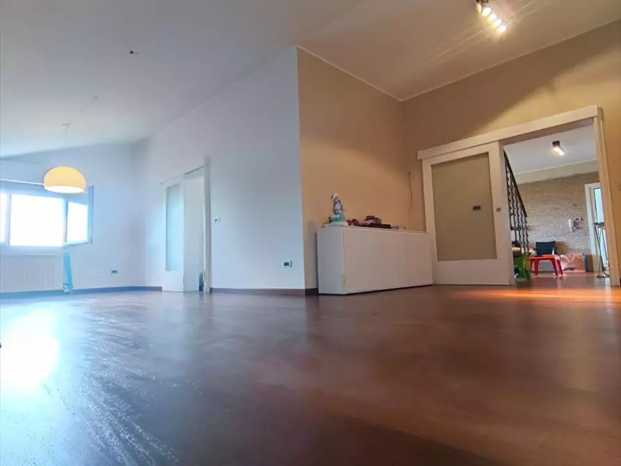 Immagine 18 di Villa in vendita  a Taurianova