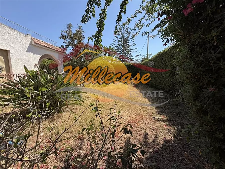 Immagine 18 di Villa in vendita  in viale dei lidi a Siracusa