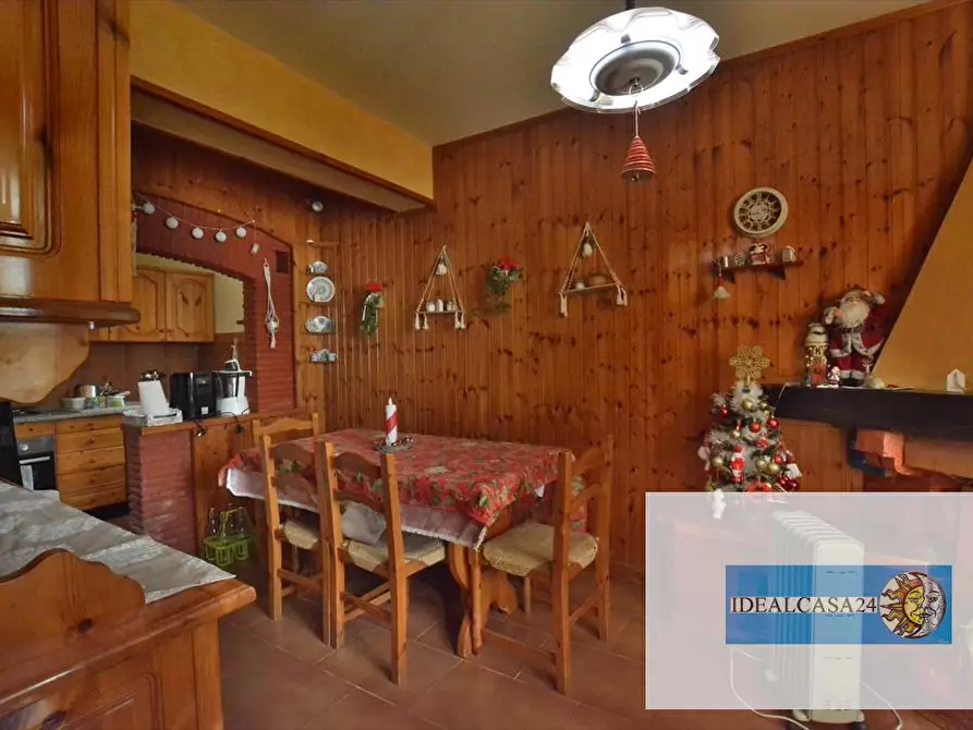 Immagine 10 di Casa indipendente in vendita  in camporotondo di fiastrone c.da colvenale n. 7  a Camporotondo Di Fiastrone