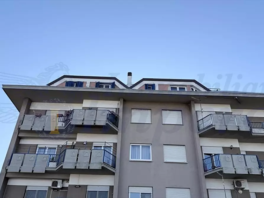 Immagine 1 di Appartamento in vendita  in Viale Nuova California n.8 a Ardea