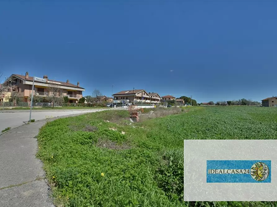 Immagine 17 di Terreno edificabile in vendita  in Tolentino Via Marco Biagi  a Tolentino