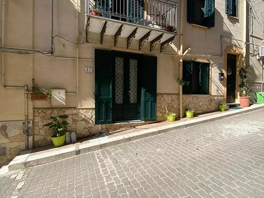 Immagine 1 di Casa indipendente in vendita  in Via Mulino A Vento 99 a Valledolmo