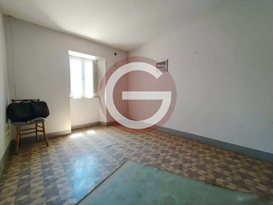 Immagine 20 di Palazzo in vendita  a Cittanova