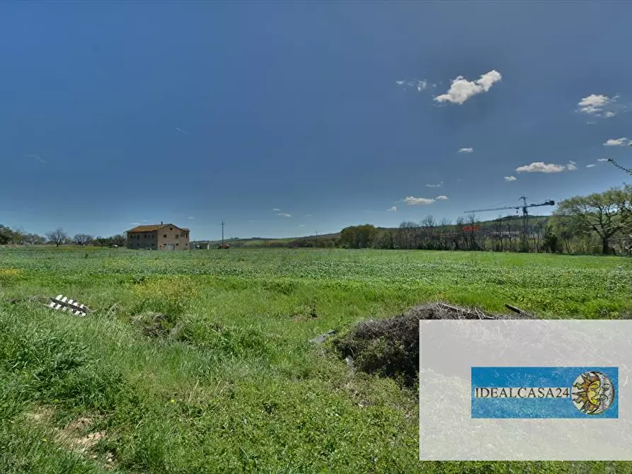 Immagine 12 di Terreno edificabile in vendita  in Tolentino Via Marco Biagi  a Tolentino