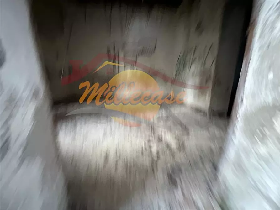 Immagine 10 di Palazzo in vendita  in via venezia a Siracusa