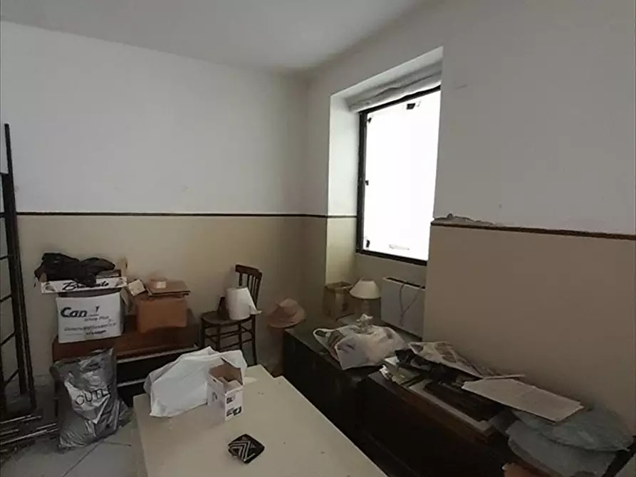 Immagine 5 di Locale commerciale in vendita  a Taurianova