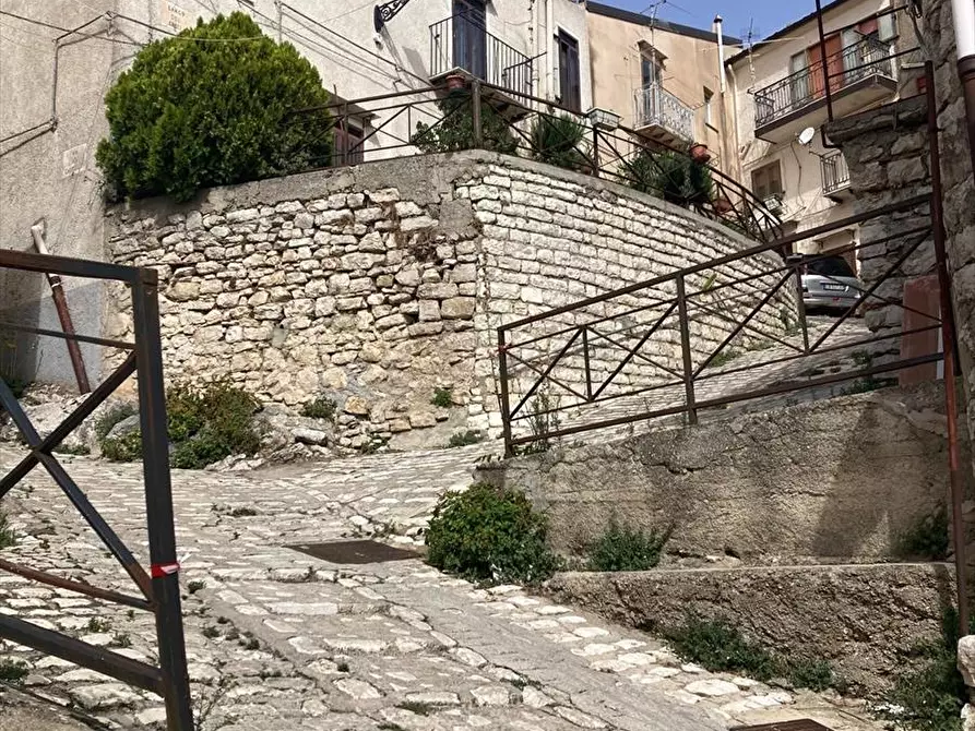 Immagine 1 di Casa indipendente in vendita  in Via Castello Cortile dei Greci  a Prizzi