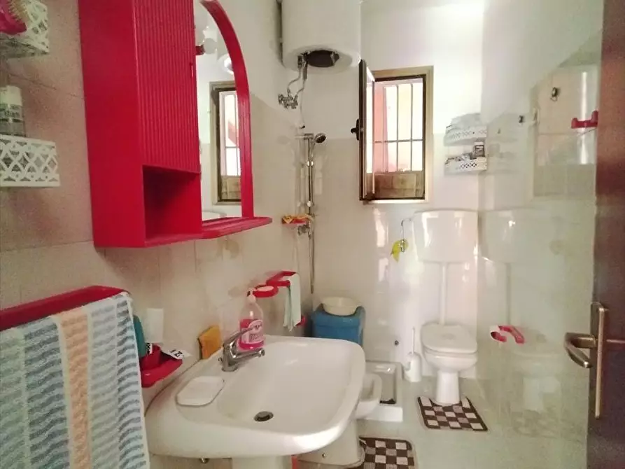 Immagine 15 di Casa indipendente in vendita  in Via Degli Olandri n° 24 a San Ferdinando