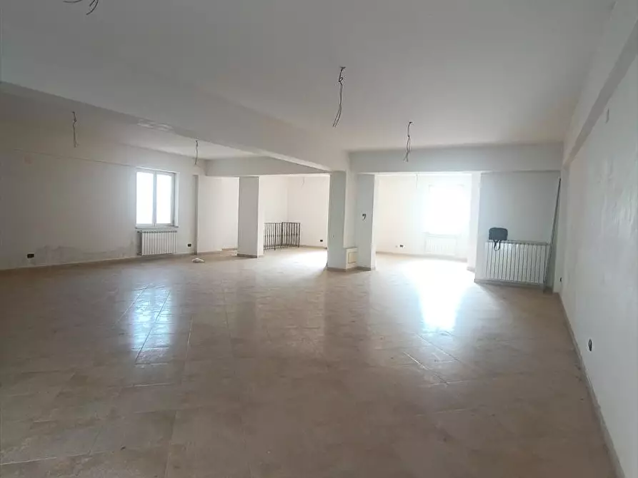 Immagine 4 di Locale commerciale in vendita  a Taurianova