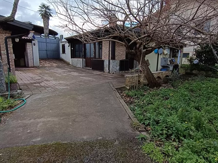 Immagine 9 di Abitazione tipica in affitto  a Taurianova