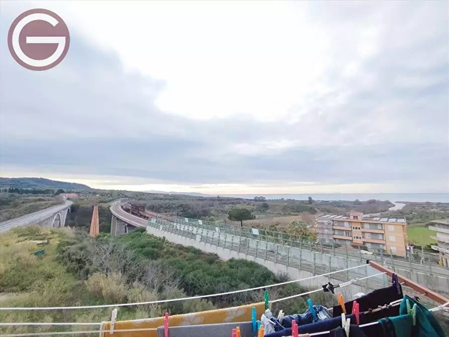 Immagine 27 di Appartamento in vendita  a Gioia Tauro