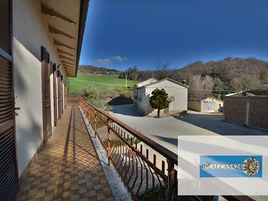 Immagine 28 di Casa indipendente in vendita  in camporotondo di fiastrone c.da colvenale n. 7 a Camporotondo Di Fiastrone