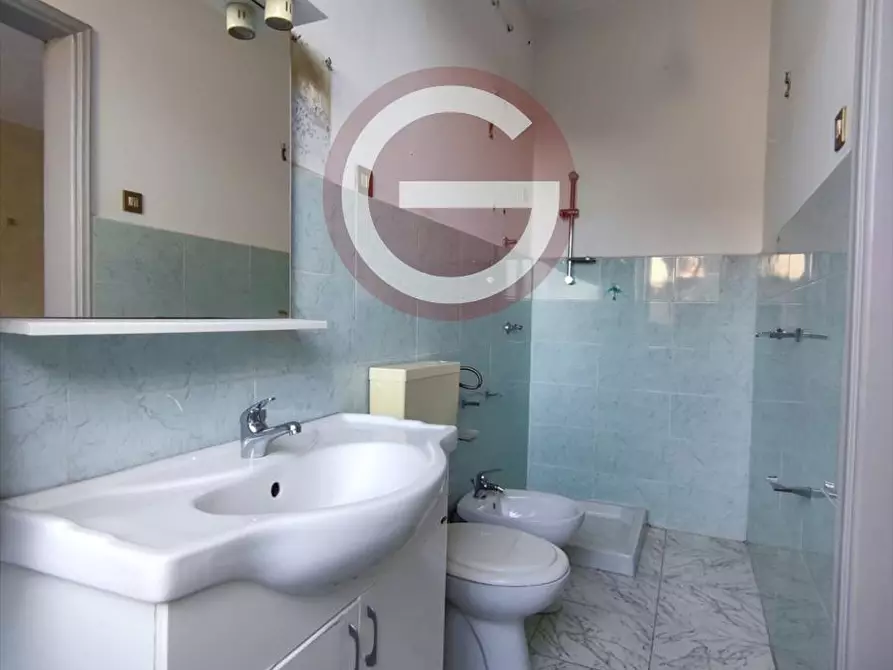 Immagine 11 di Casa indipendente in vendita  a Taurianova