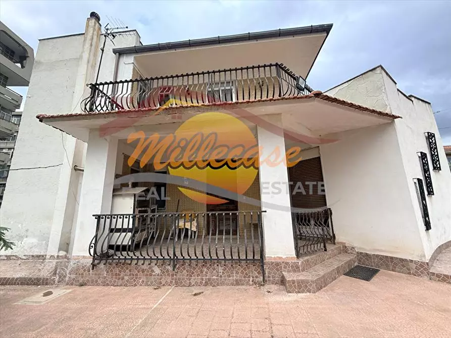 Immagine 7 di Villa in vendita  in via noto a Siracusa