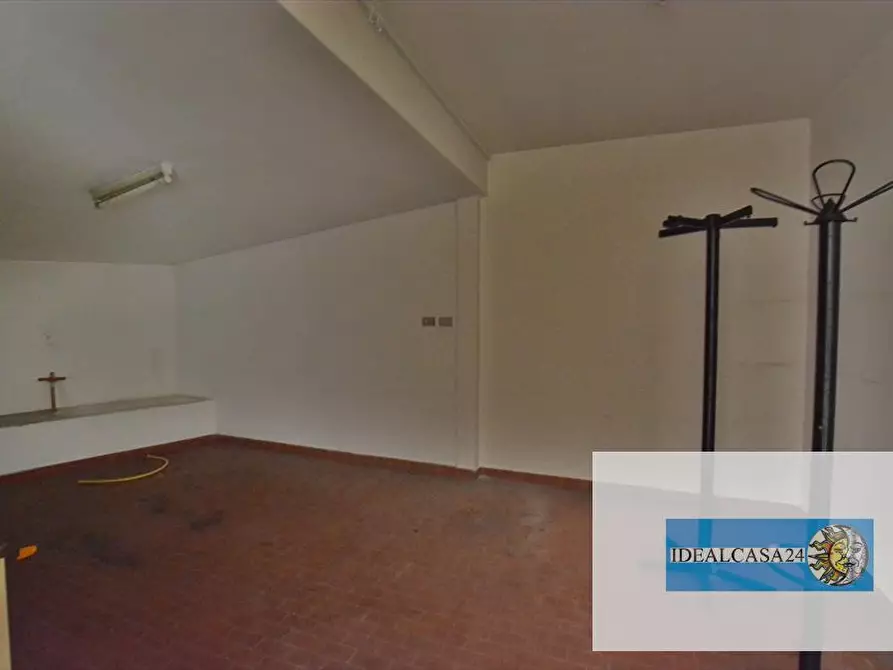 Immagine 29 di Locale residenziale in vendita  in macerata via Goffredo mameli 39 a Macerata